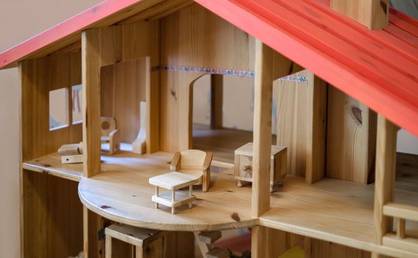 Doll House Assembly in New Castle